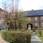 Hotel Pelli Hof By Tulip