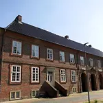 Pelli Hof By Tulip Rendsburg