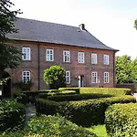 Pelli Hof By Tulip Hotel 3*