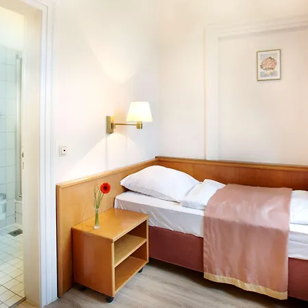 Pelli Hof By Tulip Hotel