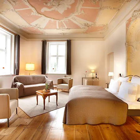 Pelli Hof By Tulip Hotel 3*