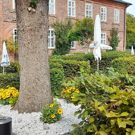 Hotel Pelli Hof By Tulip