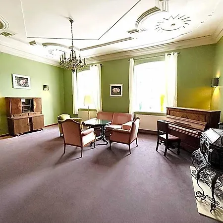Otel Pelli Hof By Tulip