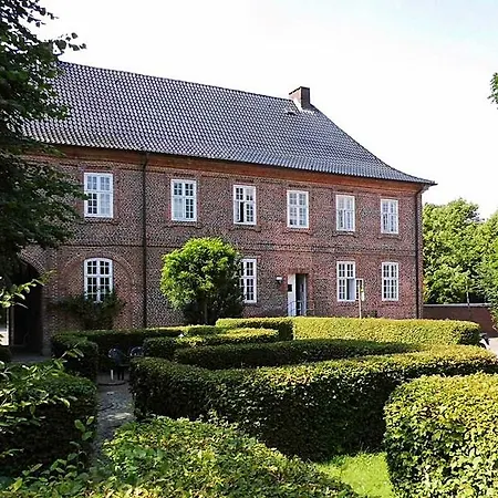 Pelli Hof By Tulip Otel 3*